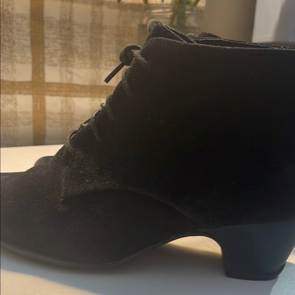 Clarks Black Ankle Suede Boots with Classic Laces - Picture 11 of 16